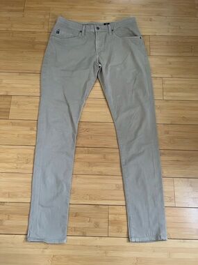 AG Adriano Goldschmied's The Nomad  Modern Slim Size 34x34’’ Beige Made In USA